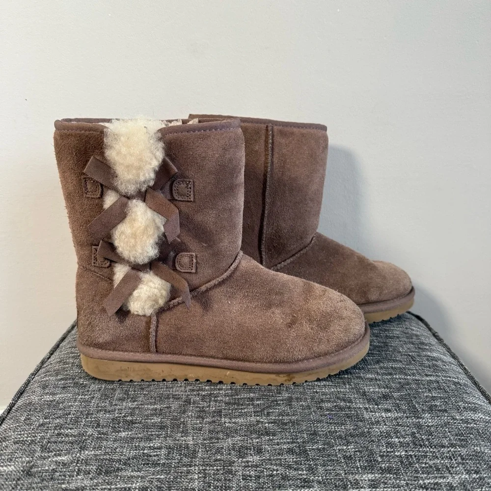 Koolaburra Cozy Winter Boots with Fur Lining, Size 9